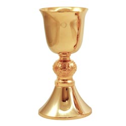 Cliz en metal dorado con nudo decorado