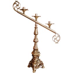 Candelabro litrgico de 3 luces en metal dora...