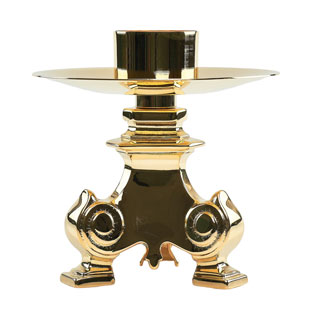 Candelero de base barroca en metal dorado con...