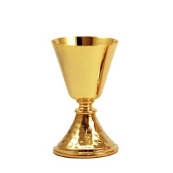 Cliz dorado con base martillada