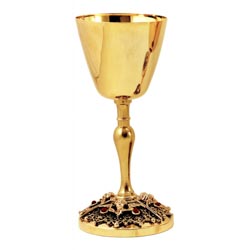 Cliz dorado con base gtica ornamentada