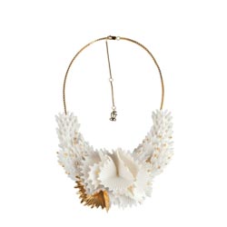 Collar actinia (blanco-oro)