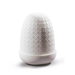 Wicker dome lamp