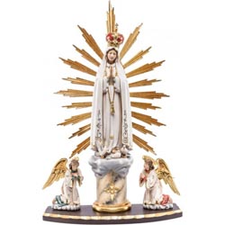 Nuestra Seora de Ftima con corona y palomas...