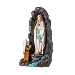 Imagen de la Virgen de Lourdes en su aparici...