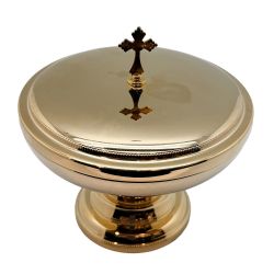 Juego de c�liz-cop�n dorado con tapa y base a...