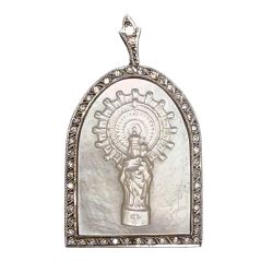 Medalla Virgen del Pilar en n�car y oro blanc...