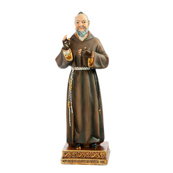 Imagen de San Po de Pietrelcina en resina de p...