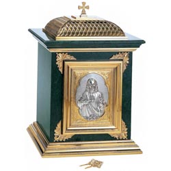 Sagrario de mrmol verde con el Sagrado Coraz...